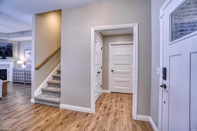 Building Photo - 3 br, 2 bath House - 8236 Wyatt Court