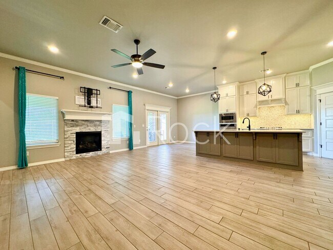 Foto del edificio - 19113 Grove Pkwy