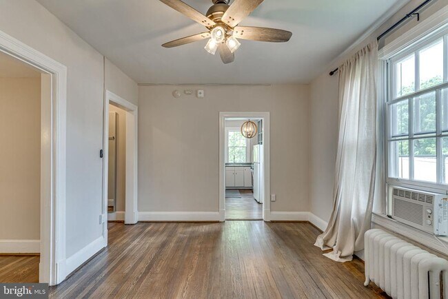 Foto del edificio - 2527 Q St NW