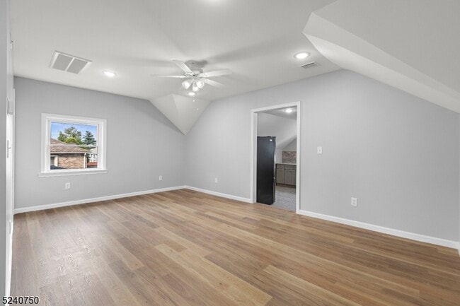 Building Photo - 602 Belgrove Dr