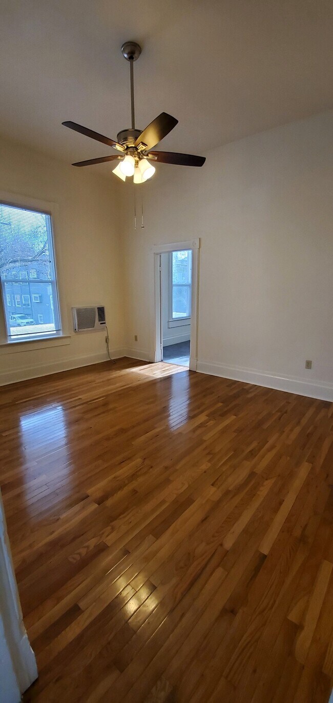 Foto del edificio - 714 17th St