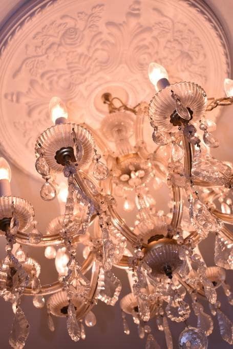 chandelier - 1712 Corcoran St NW