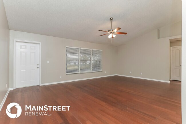 Building Photo - 1805 Hudson Ct