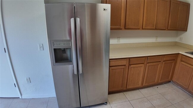 Building Photo - 212 Winter Nellis Cir