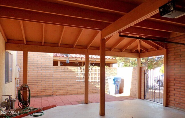 Building Photo - 4411 Buena Loma Way