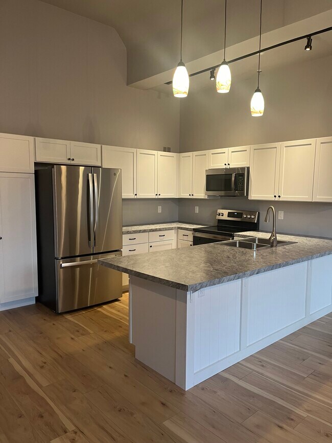 Foto del edificio - 120 5th Ave N