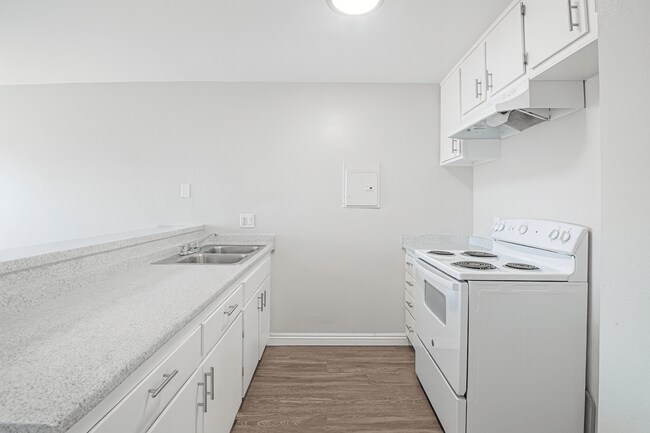 Foto del edificio - El Paraiso Apts