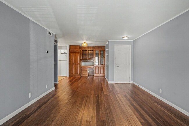Foto del edificio - 555 N Dupont Ave