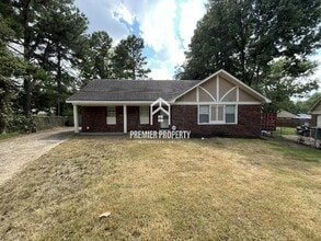 Building Photo - 5015 Bringlewood Cove