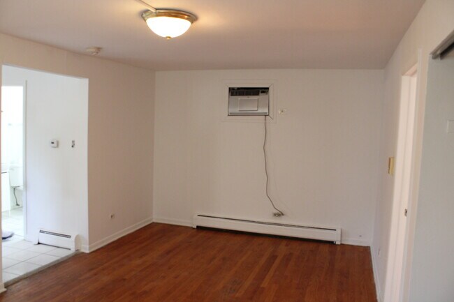 Building Photo - 8300 S Vernon Ave