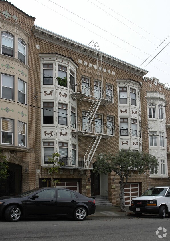 Primary Photo - Henrietta Apartments