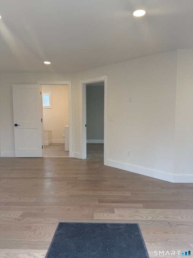 Foto del edificio - 424 Thrall Ave