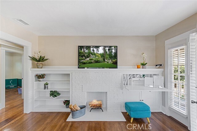 Foto del edificio - 304 N Waverly St