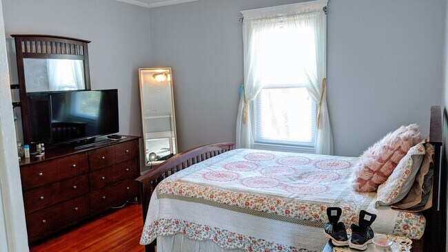 Foto del edificio - 862-864 Riverside Drive, Methuen MA