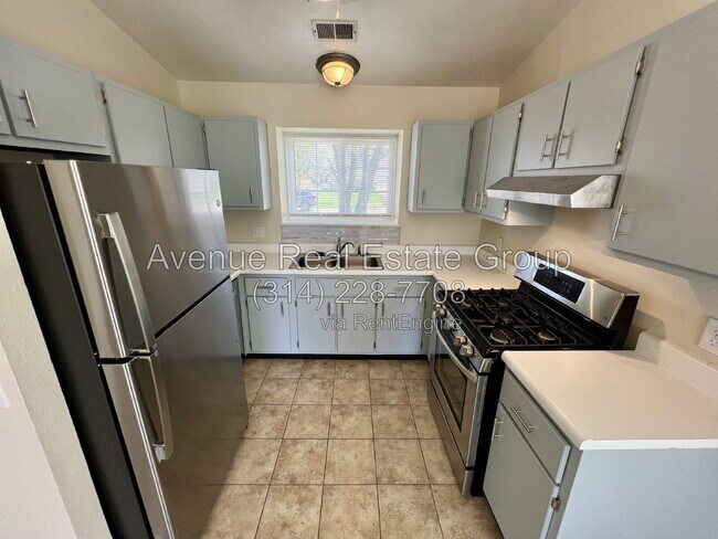 Foto del edificio - 1131 Whitegate Ct