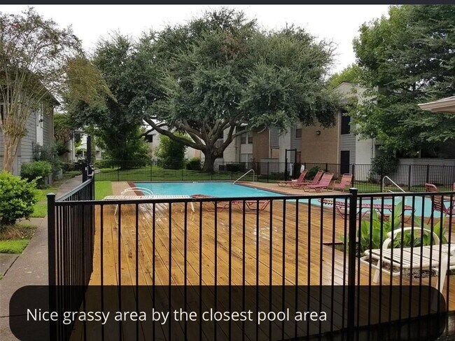 Foto del edificio - 260 El Dorado Blvd