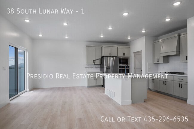 Building Photo - 38 S Lunar Wy