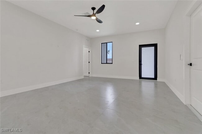 Building Photo - 4501 15th St SW