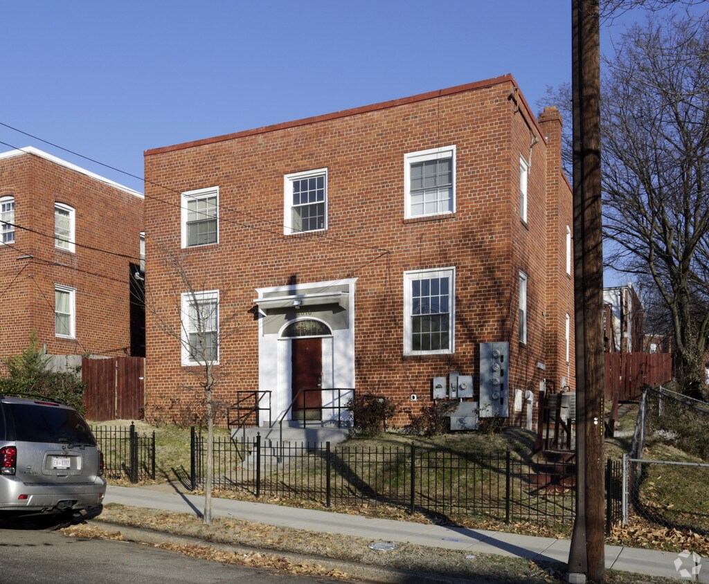 Foto del edificio - 2816 Hartford St SE