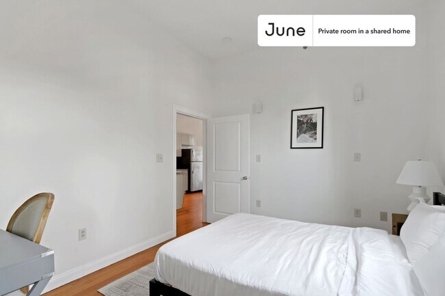 Foto del edificio - Room in Shared 4 bed/2 bath home