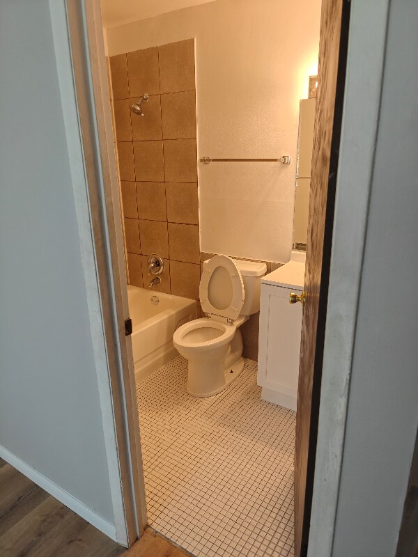 Foto del edificio - 2216 W Nichols Rd