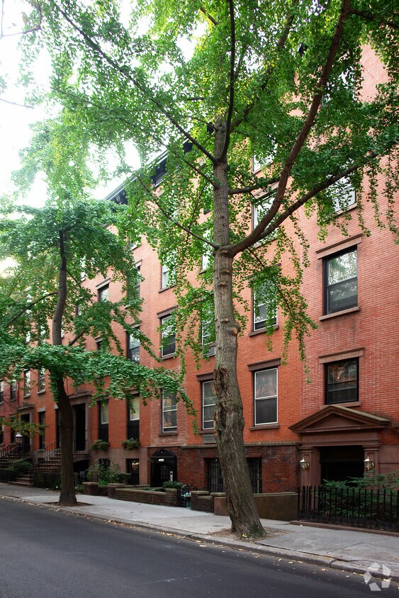 Building Photo - 134 State St