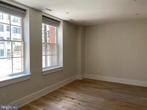 Building Photo - 1805 Walnut St