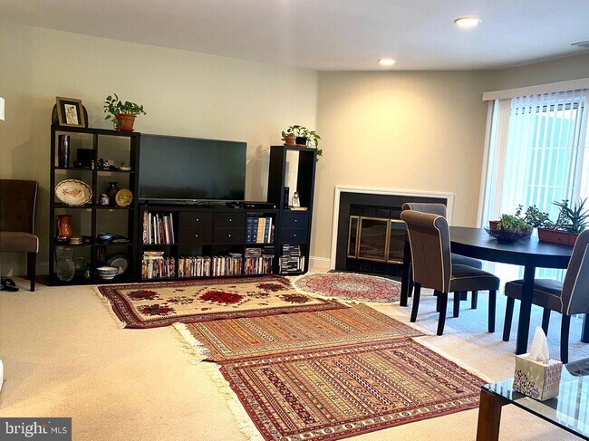 Foto del edificio - 111 Worlidge Ct