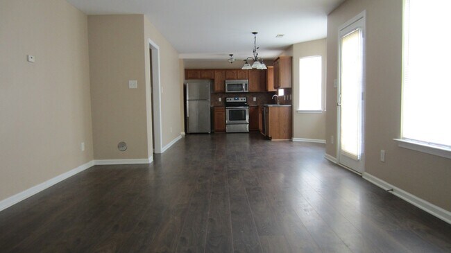 Foto del edificio - 3 bedroom home in Steele Creek