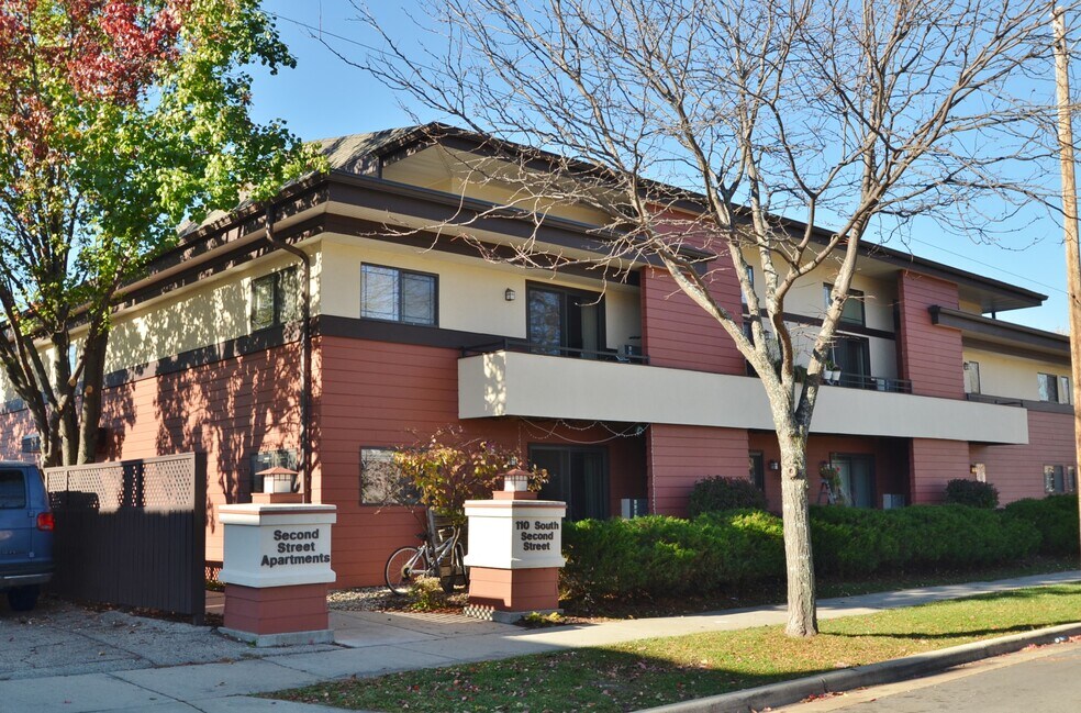 Second Street Apartments