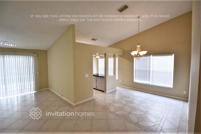 Foto del edificio - 9782 Fox Chapel Rd