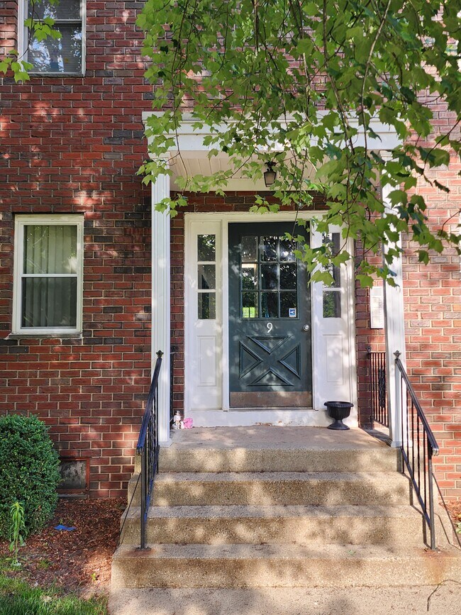 Foto del edificio - 91 Regency Park Dr