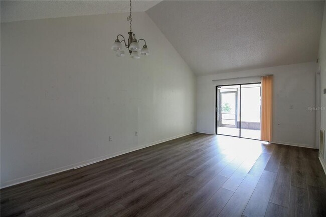 Building Photo - 1040 Harden Ct