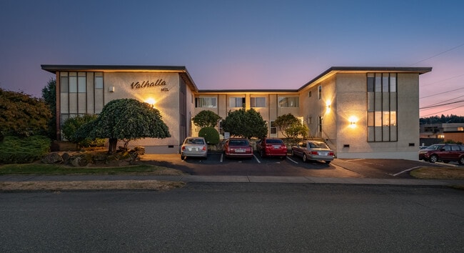 Building Photo - Glacier Vista