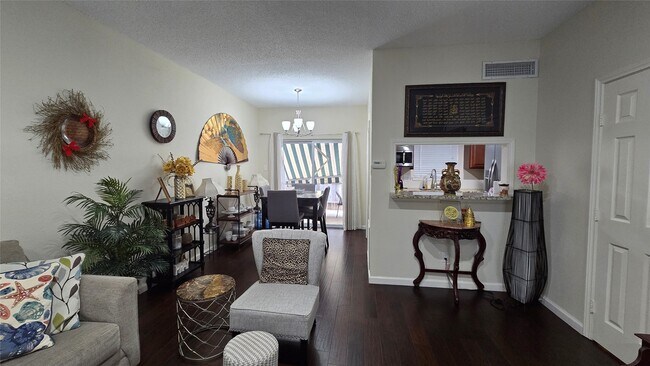 Foto del edificio - 1805 Stoney Brook Dr