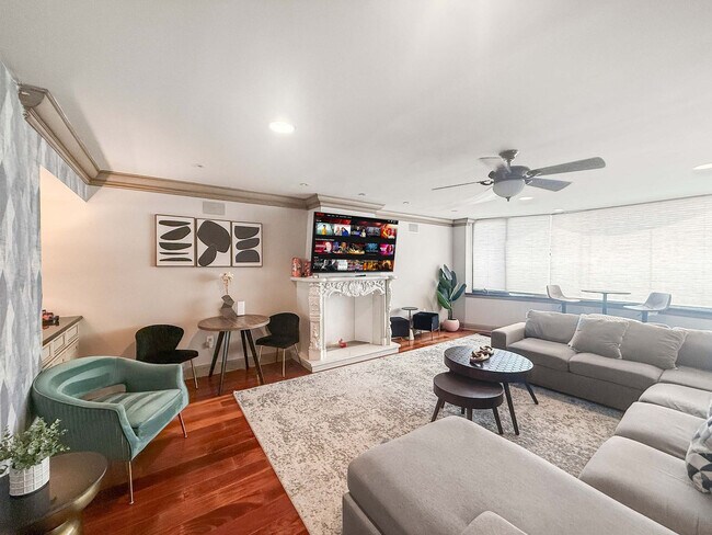 Foto del edificio - 602 S Front St