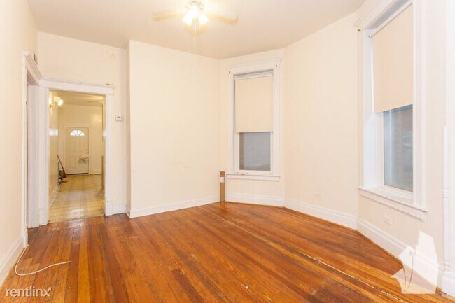 Building Photo - 1121 N Winchester Ave
