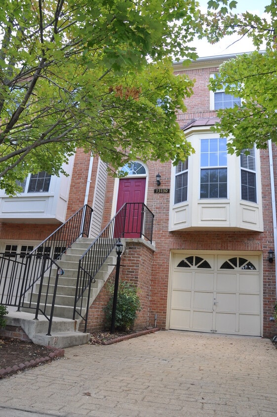 Photo - 13130 Kidwell Field Rd (Herndon, VA)