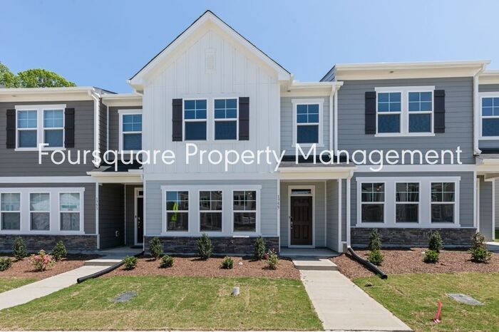Primary Photo - Townhome | Bonus Loft Space | Internet Inc...