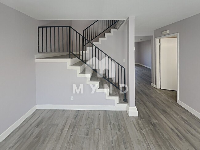 Foto del edificio - 3145 Loma Verde Dr #15