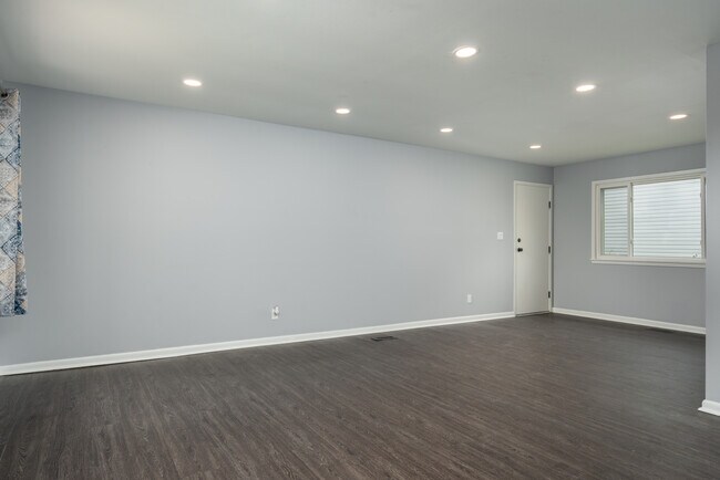 Foto del edificio - 362 Ridgewood Dr