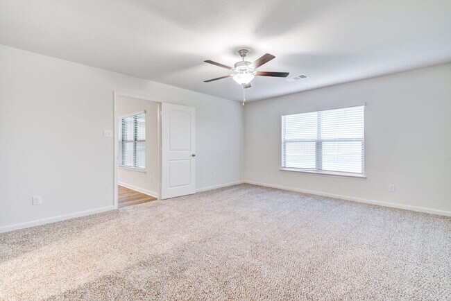 Foto del edificio - 729 Beall Street, Denton, TX 76207 - 3 BR ...