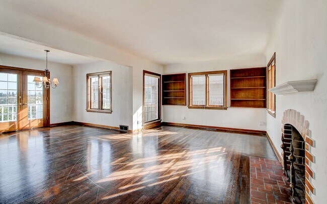 Foto del edificio - Beautiful Magnolia Home with a VIEW!