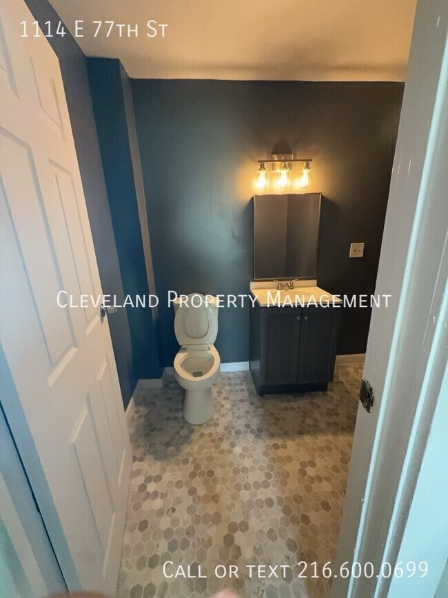 Foto del edificio - 1114 E 77th St