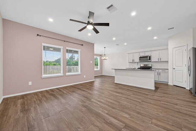 Building Photo - 11933 Summer Oak Trl