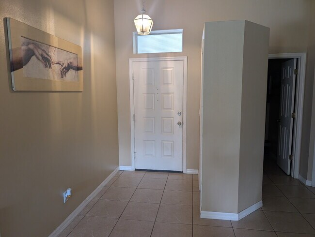 Building Photo - Beautiful 3-Bedroom Home in Suntree