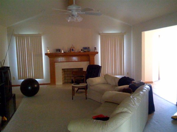 Building Photo - 48690 Southway Dr