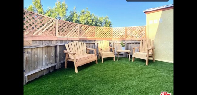 Foto del edificio - 2312 1/2 28th St