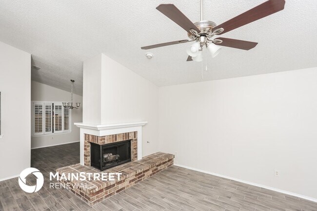 Building Photo - 4304 Saugus Dr