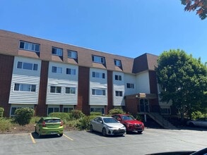 Building Photo - 1 Glenview Drive